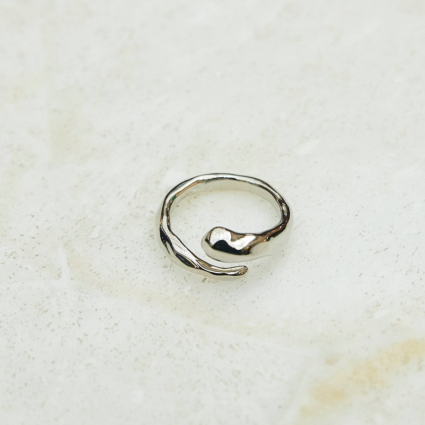 Toki Round Ring